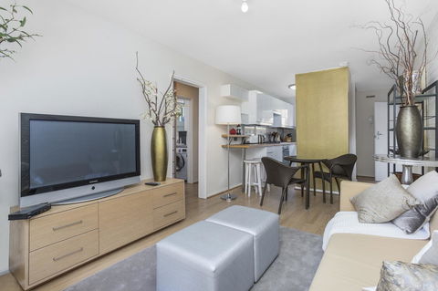 Gorgeous 26 1 Bed Designer Fitout Perfect Location - Goulburn Accommodation 20
