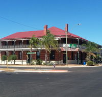 The Palace Hotel - Goulburn Accommodation