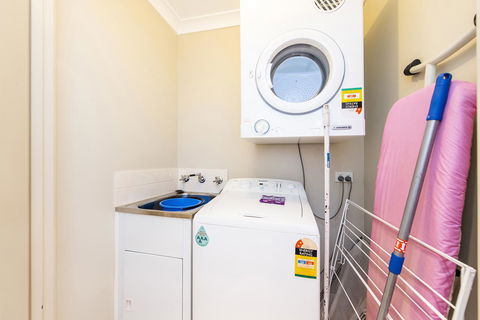 Subiaco Emporium Apartment - Goulburn Accommodation 25