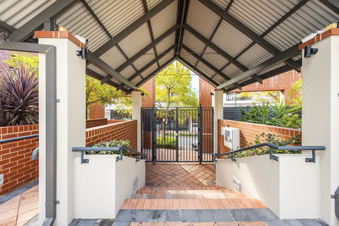 Subiaco Emporium Apartment - Goulburn Accommodation 22