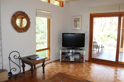 Moana Spa Villas - Prime Yallingup Location - Goulburn Accommodation 13