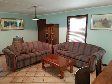 Eagle Bay Discovery - Goulburn Accommodation 9