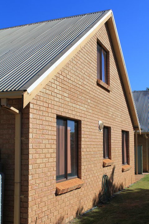 Kestrel Chalets - Goulburn Accommodation 22