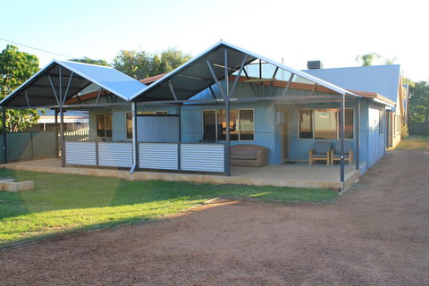 Kestrel Chalets - Goulburn Accommodation 14