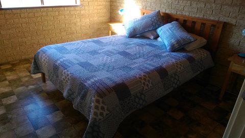 Kestrel Chalets - Goulburn Accommodation 7