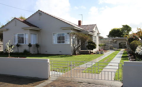 Barclay Motor Inn - Goulburn Accommodation 6