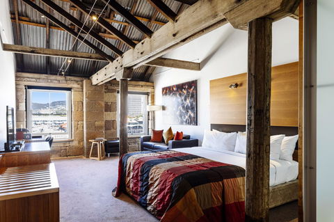 The Henry Jones Art Hotel - Goulburn Accommodation 3