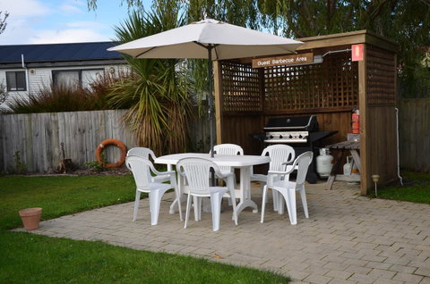 Castaway Holiday Apartments - Goulburn Accommodation 13
