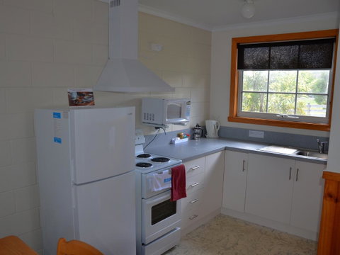 Castaway Holiday Apartments - Goulburn Accommodation 28