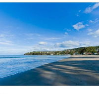 The Ultimate Beach House - Goulburn Accommodation