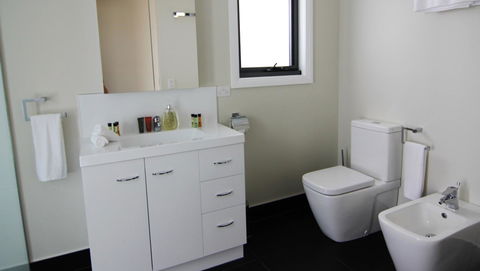 SEA EAGLE COTTAGE Amazing Views Of Bay Of Fires - Goulburn Accommodation 28