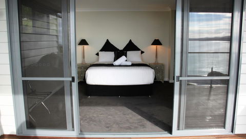 SEA EAGLE COTTAGE Amazing Views Of Bay Of Fires - Goulburn Accommodation 8