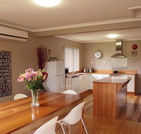 Pinestumps Holiday Home - Goulburn Accommodation