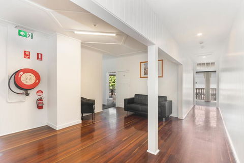Newmarket Hotel - Goulburn Accommodation 3