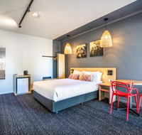 Nightcap at Gateway Hotel - Goulburn Accommodation