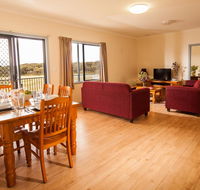 Nutkin Lodge - Goulburn Accommodation