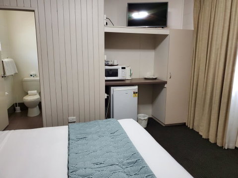O'Sheas Windsor Hotel - Goulburn Accommodation 2