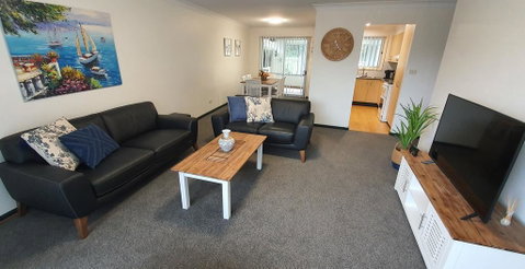 Ocean Pearl Villa - Goulburn Accommodation 3