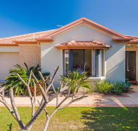 Oceania Cottage - LJHooker Yamba