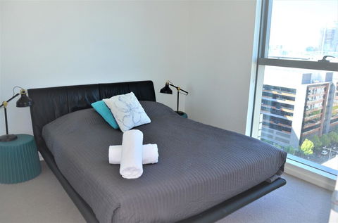 Orange Stay Rentals - Goulburn Accommodation 2