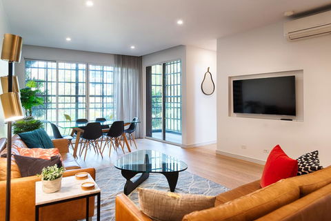 Orange Stay Townhouses - Goulburn Accommodation 2