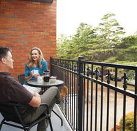 Oxley Court Serviced Apartments - Goulburn Accommodation