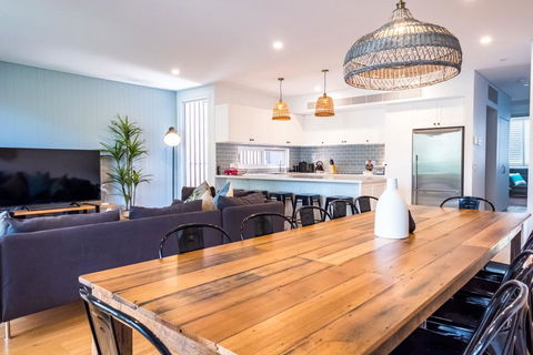 Pandanas Apartments 17B - Mollymook Beach - Goulburn Accommodation 2