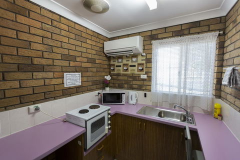 Park House Motor Inn - Goulburn Accommodation 1