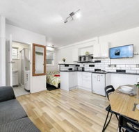 Park St Walk to the Beach - Goulburn Accommodation