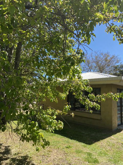 Pear Tree Cottage At Amiens - Goulburn Accommodation 2