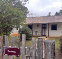 Pines Cottage - Goulburn Accommodation