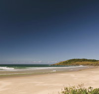 Plomer Beach House - Goulburn Accommodation