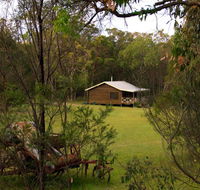 Possum's Hollow and Hooter's Hut - Goulburn Accommodation