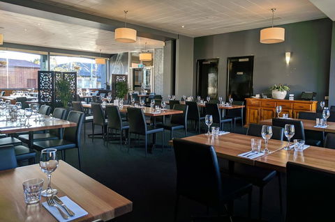 Prince Of Wales Hotel - Goulburn Accommodation 1