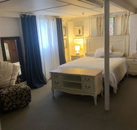 Private room downstairs area - Goulburn Accommodation