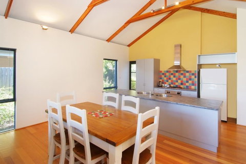 Quiet Cottage - Goulburn Accommodation 1