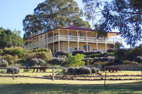 R On The Downs BnB & Cottages - Goulburn Accommodation 0