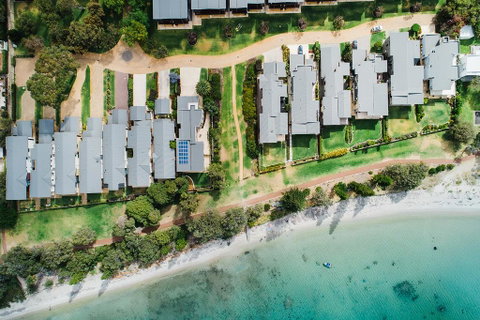 Regency Beach Club - Goulburn Accommodation 0