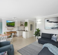 Renovated Moololaba Unit 100m To Beach - Goulburn Accommodation