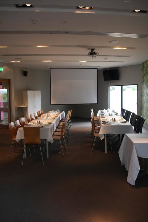 Riverview Tavern - Goulburn Accommodation 3