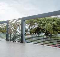 Rockingham Beachfront Apartment - Goulburn Accommodation