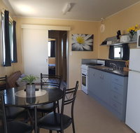 Rocks Retreat Cabin 3 - Lobster - Goulburn Accommodation