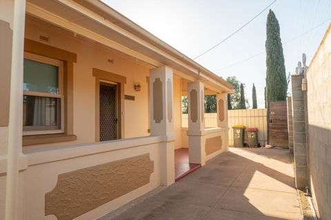 Rosebank Cottage Tailem Bend - Goulburn Accommodation 3