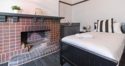 Royal Hotel Ryde - Goulburn Accommodation 2