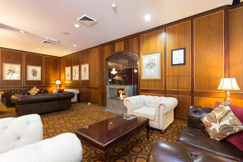 Royal On The Park - Goulburn Accommodation 2