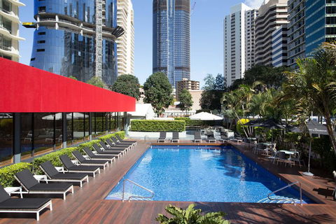 Royal On The Park - Goulburn Accommodation 1
