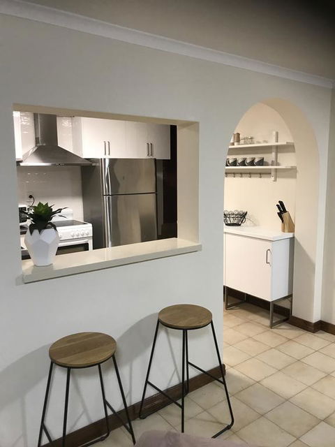 SA House - Goulburn Accommodation 3