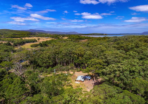 Saintys Creek Cottage - Goulburn Accommodation 0