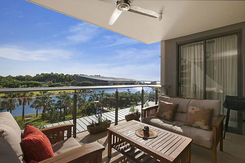 Saltwater Suites - 1,2 & 3 Bed Waterfront Apartments - Goulburn Accommodation 2