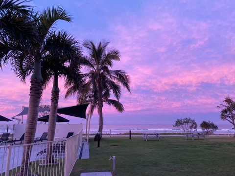 San Simeon Beachfront Apartments Tugun - Goulburn Accommodation 2
